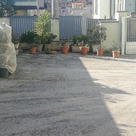 Agli Oleandri Appartamento In Villa Con Con Parcheggio 고리치아 외부 사진