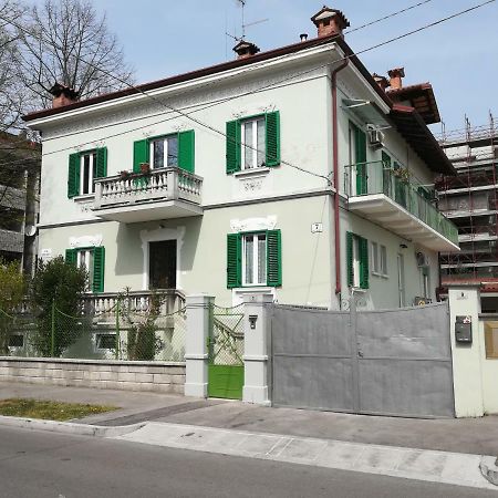 Agli Oleandri Appartamento In Villa Con Con Parcheggio 고리치아 외부 사진