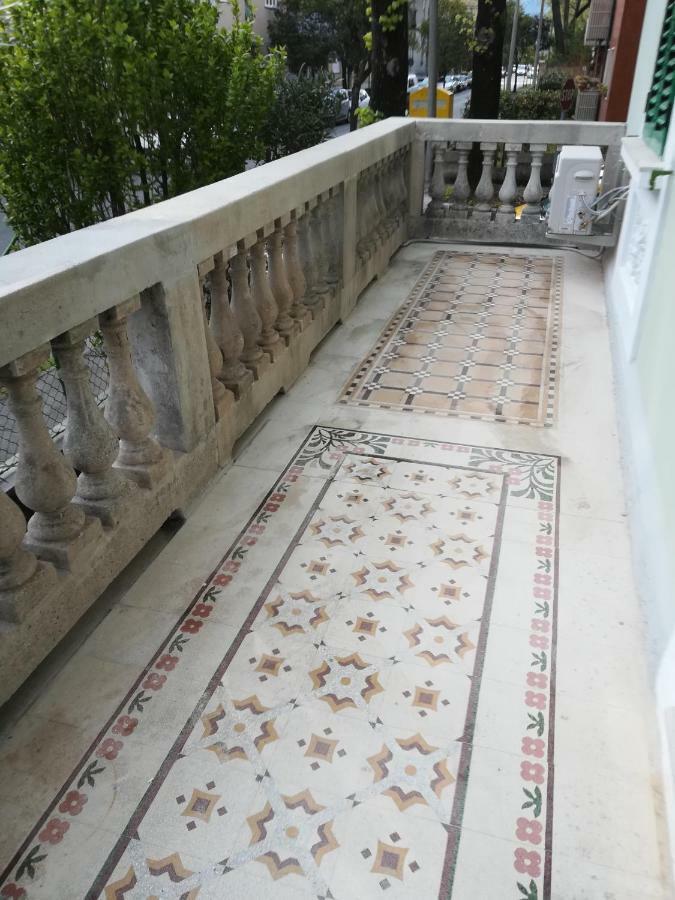 Agli Oleandri Appartamento In Villa Con Con Parcheggio 고리치아 외부 사진